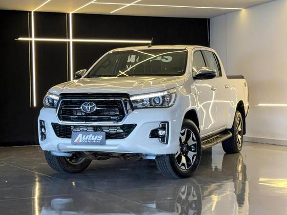TOYOTA HILUX 2.8 SRX 4X4 CD 16V DIESEL 4P AUTOMÁTICO